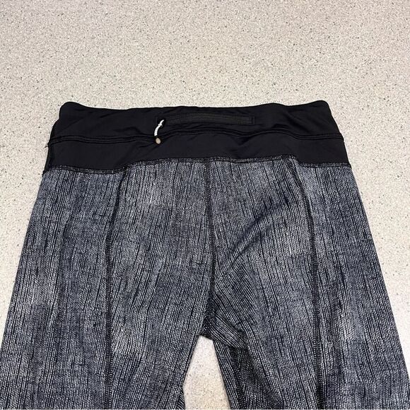 Lululemon Run: Inspire Crop II All Luxtreme Womens Cropped Leggings Athletic 4 - Picture 8 of 10